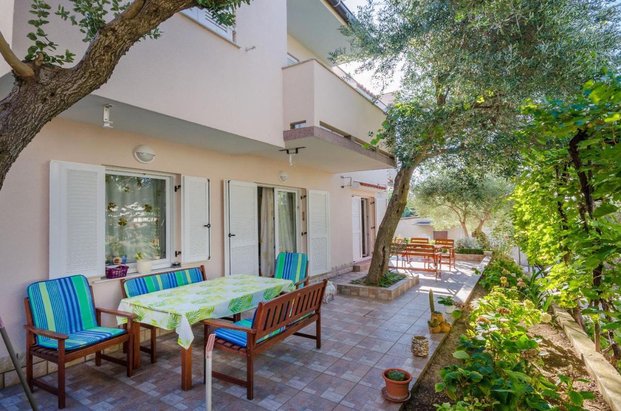 Apartments Blazenka Banjol Dış mekan fotoğraf